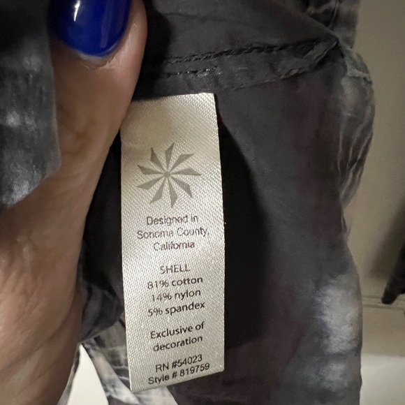 Athleta Gray and White tie die Long Sleeve Cover Up with Pink Detail Size S - Picture 6 of 7